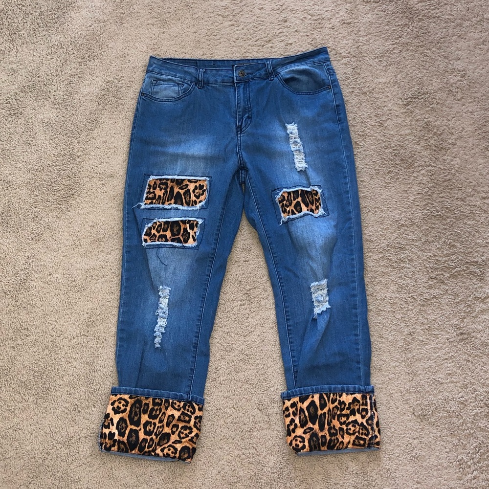Jeans with leopard detail